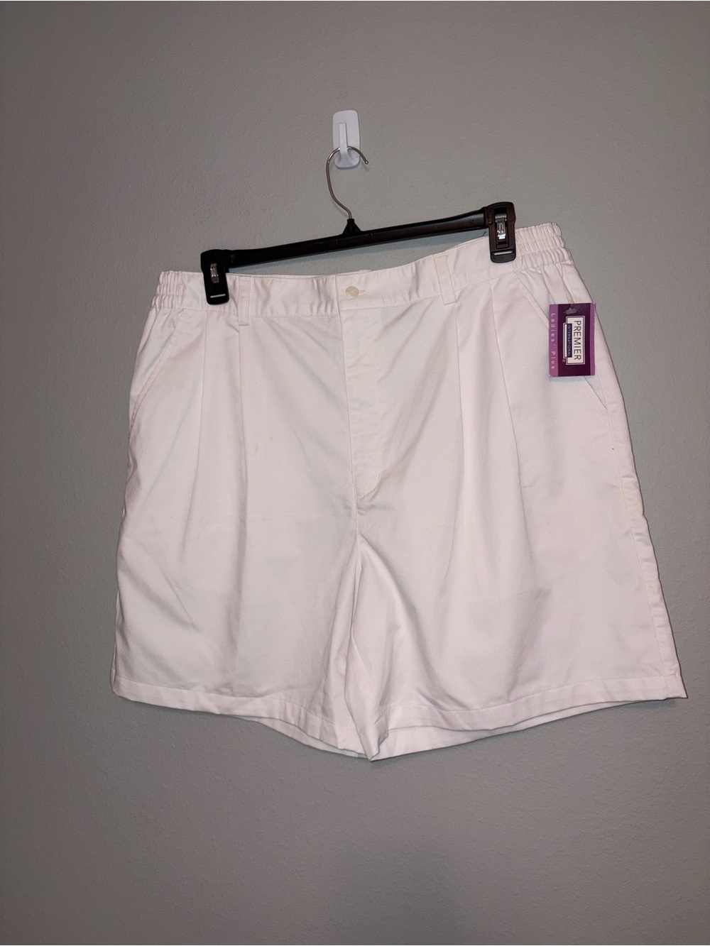 Premier International White Shorts Size 20